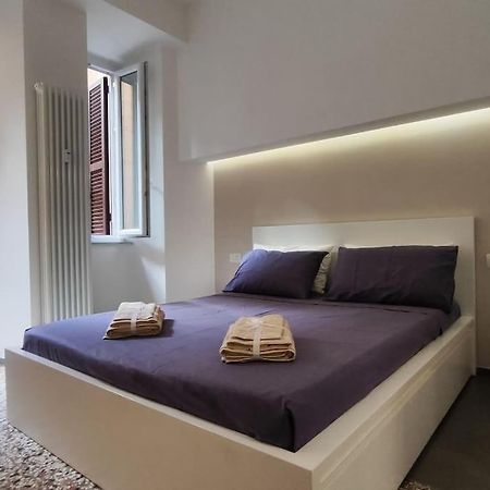 Cozy Apartment Near The Colosseum Rome Buitenkant foto
